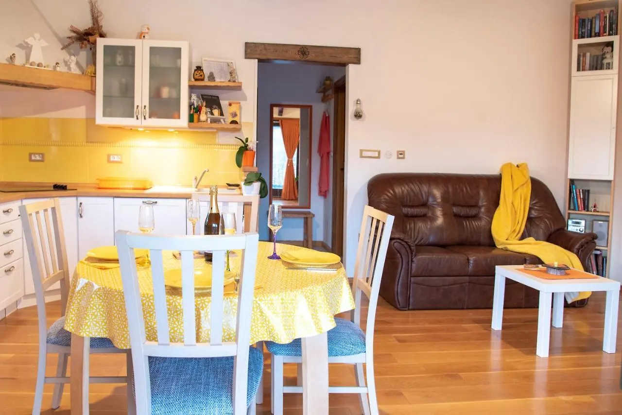 Apartment Villa Brneti & Medicinal Botanical Garden location